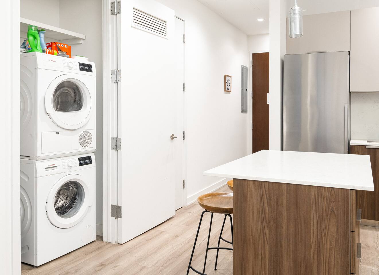 Spacious Luxury 2BD Downtown Gym W/D Doorman