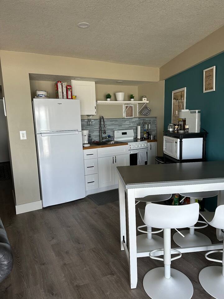 Daytona Beachfront bliss~1 bdrm 1 bath Luxury Unit