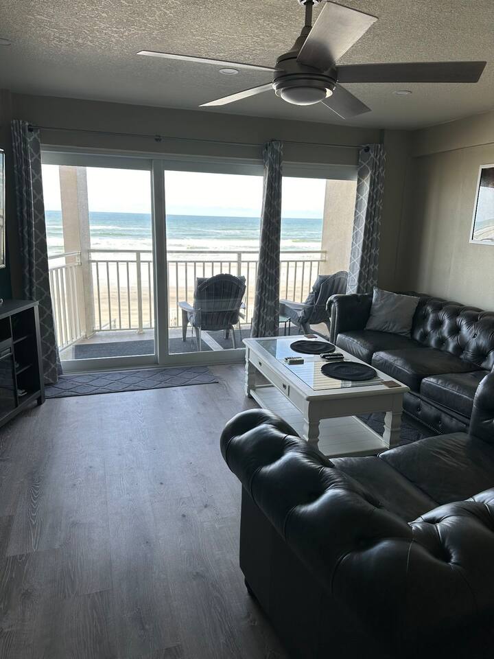 Daytona Beachfront bliss~1 bdrm 1 bath Luxury Unit