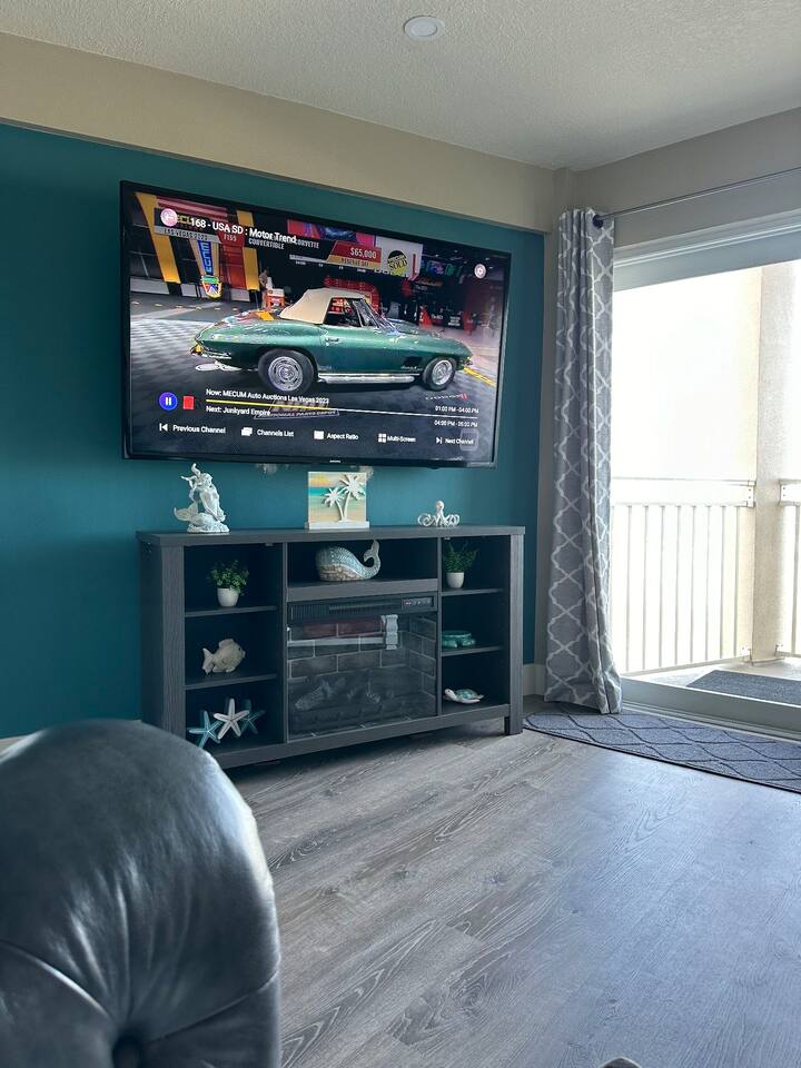 Daytona Beachfront bliss~1 bdrm 1 bath Luxury Unit