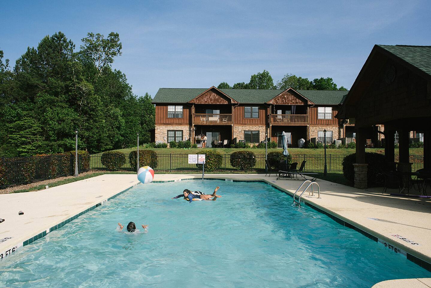 The Keowee Getaway