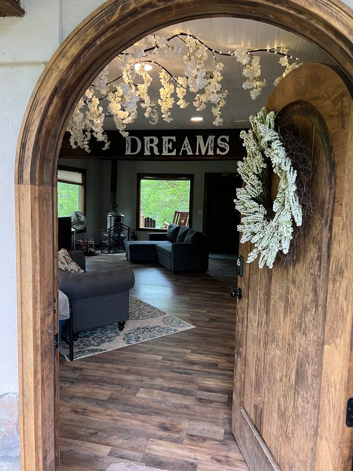 The Cottage on the Waterfall. — Colcord — vacation rental