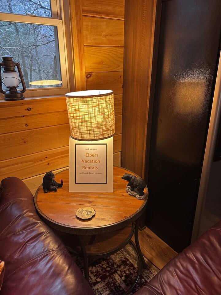Mountain Tranquility, 1 Bedroom cabin secluded in the mountains of East Tennessee