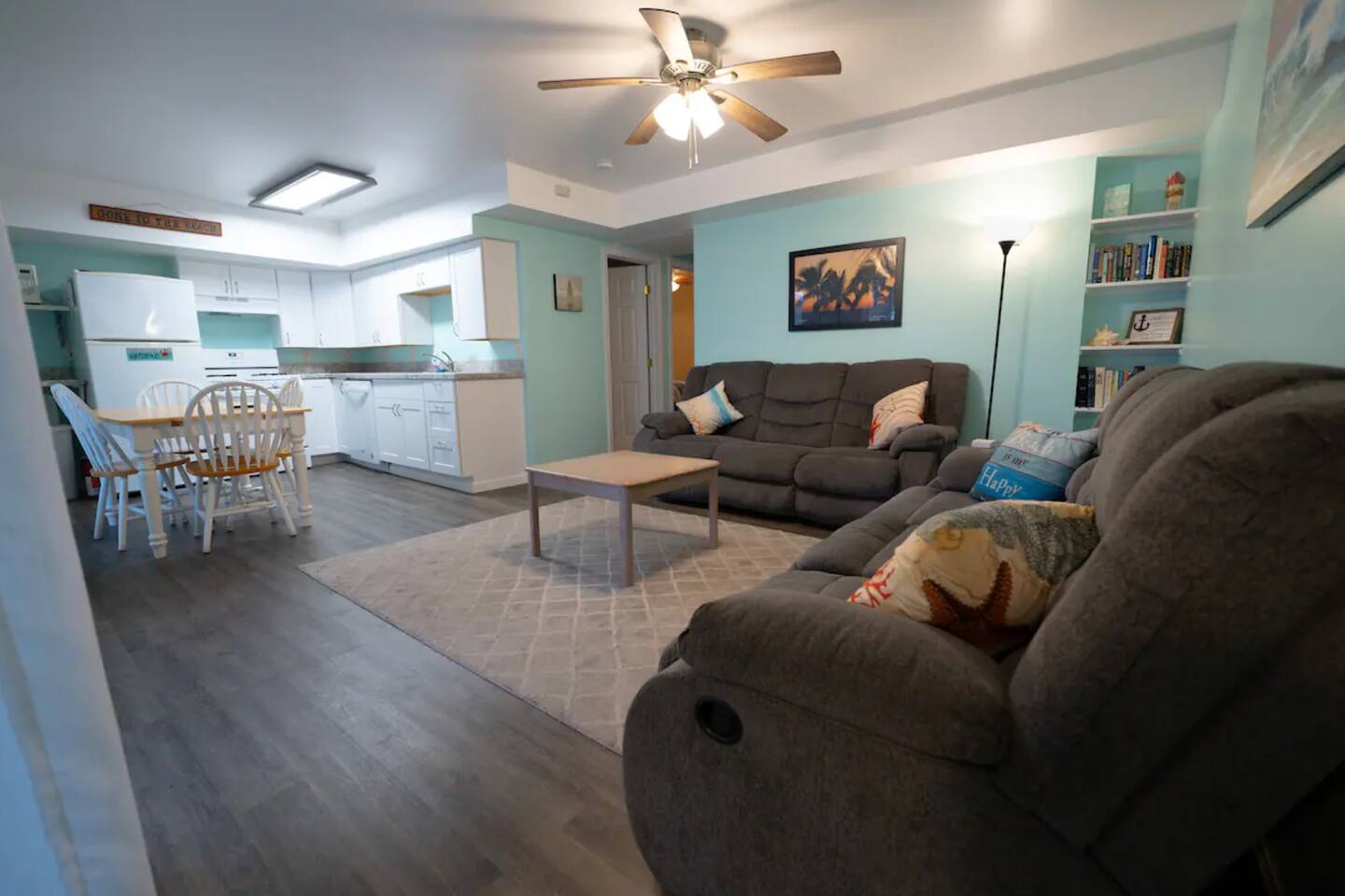 2 Bed / 1 Bath Beach Apartment With Full Kitchen — Ocean City, NJ — vacation rental