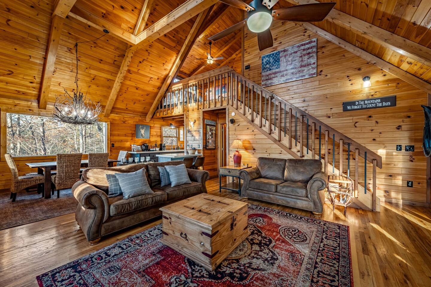 Views for Miles! Wi-Fi, New Hot Tub, Fire Pit!