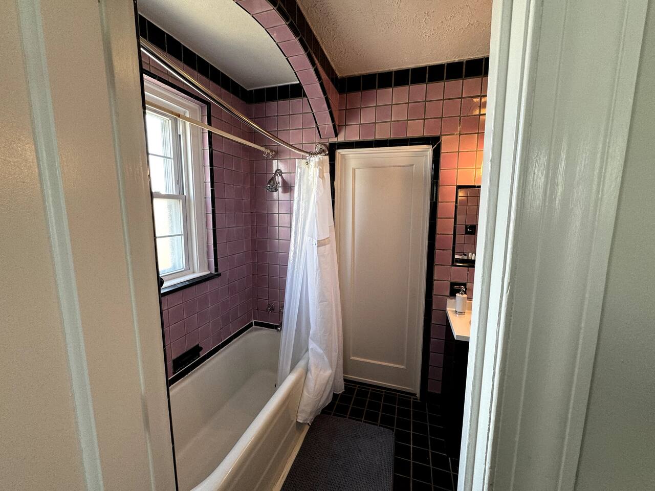 2 Bed / 2 Bath Apartment in downtown OCNJ