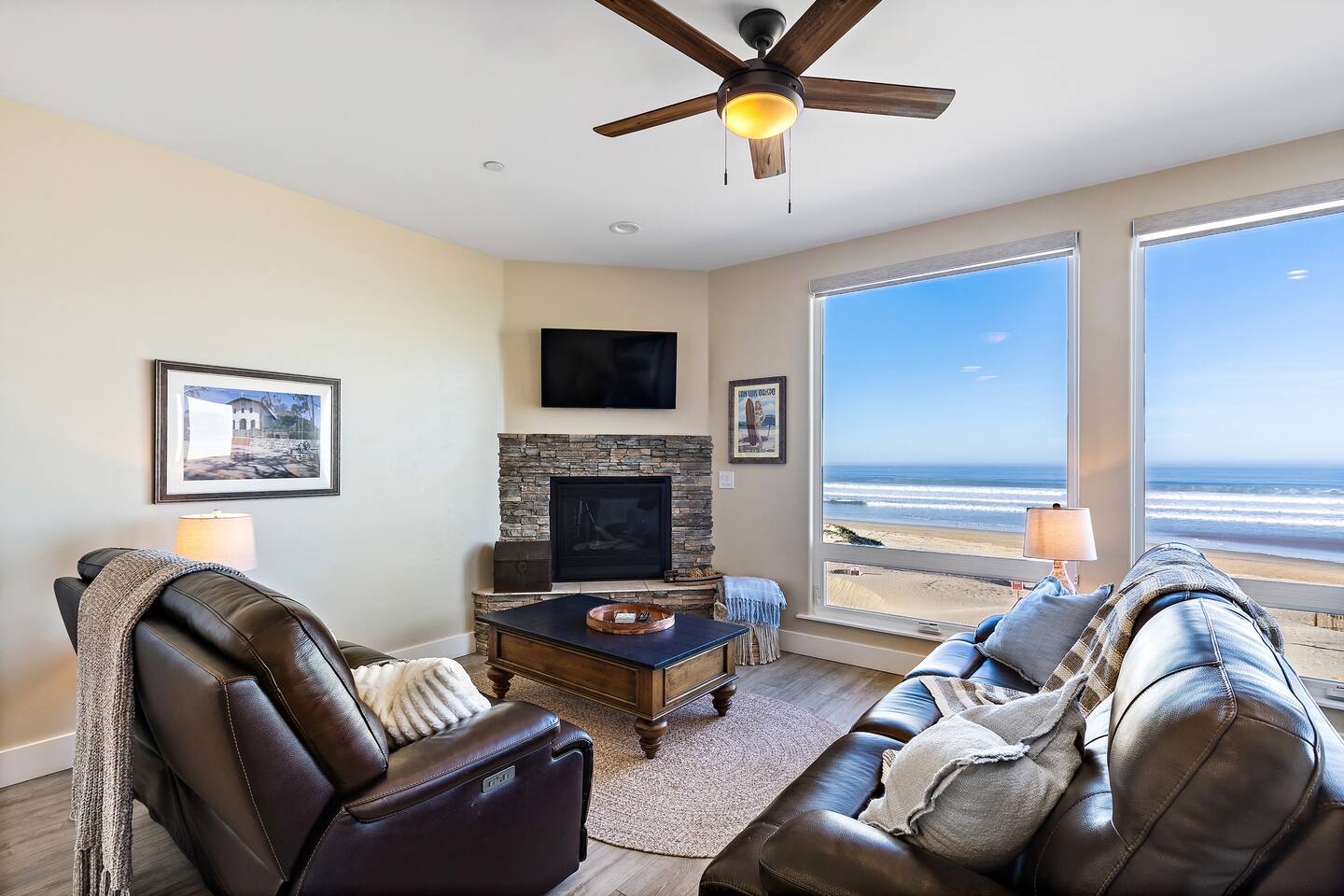Strandcastle Beach House 2.0 - Oceanfront!