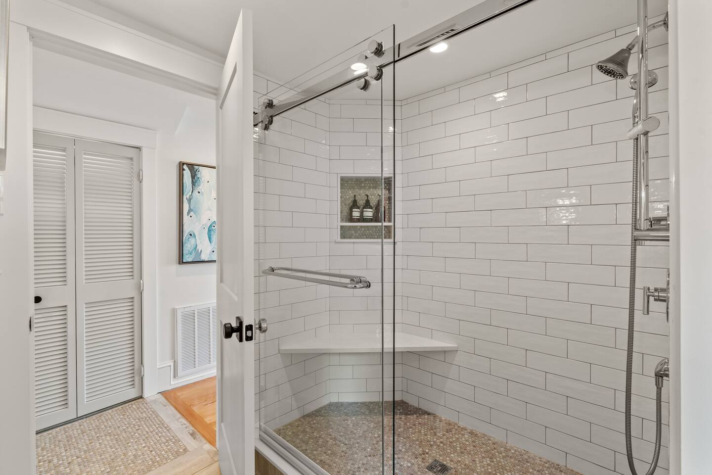 Rare Waterfront Luxury Penthouse|Bearskin Neck