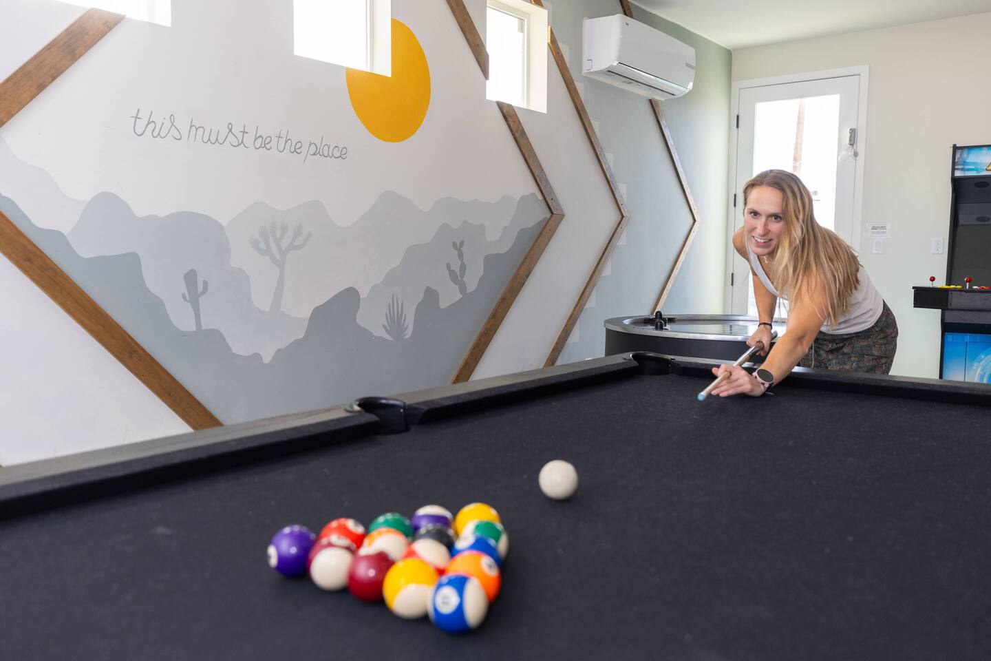 Heated Pool, Spa, Movie-Arcade-Games, Fenced Yard!