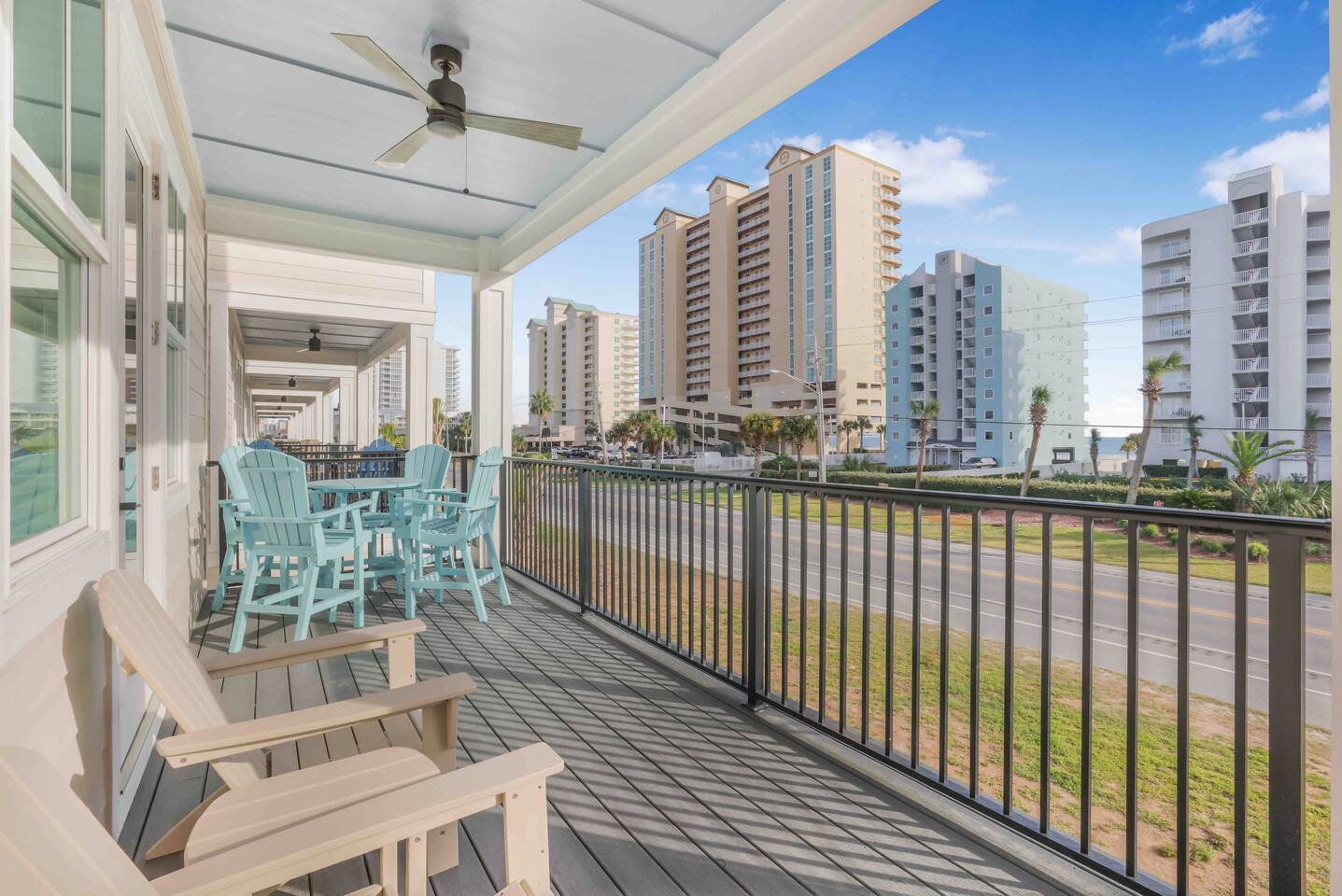 Gulf Views-Sleeps 11-Pool-Beach Access!