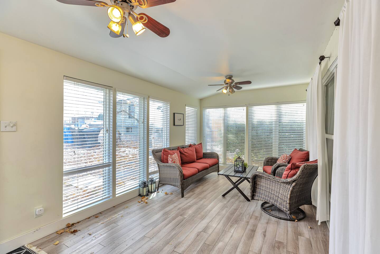 4 Bed, 1.5 Bath East SLC, Blazing WiFi