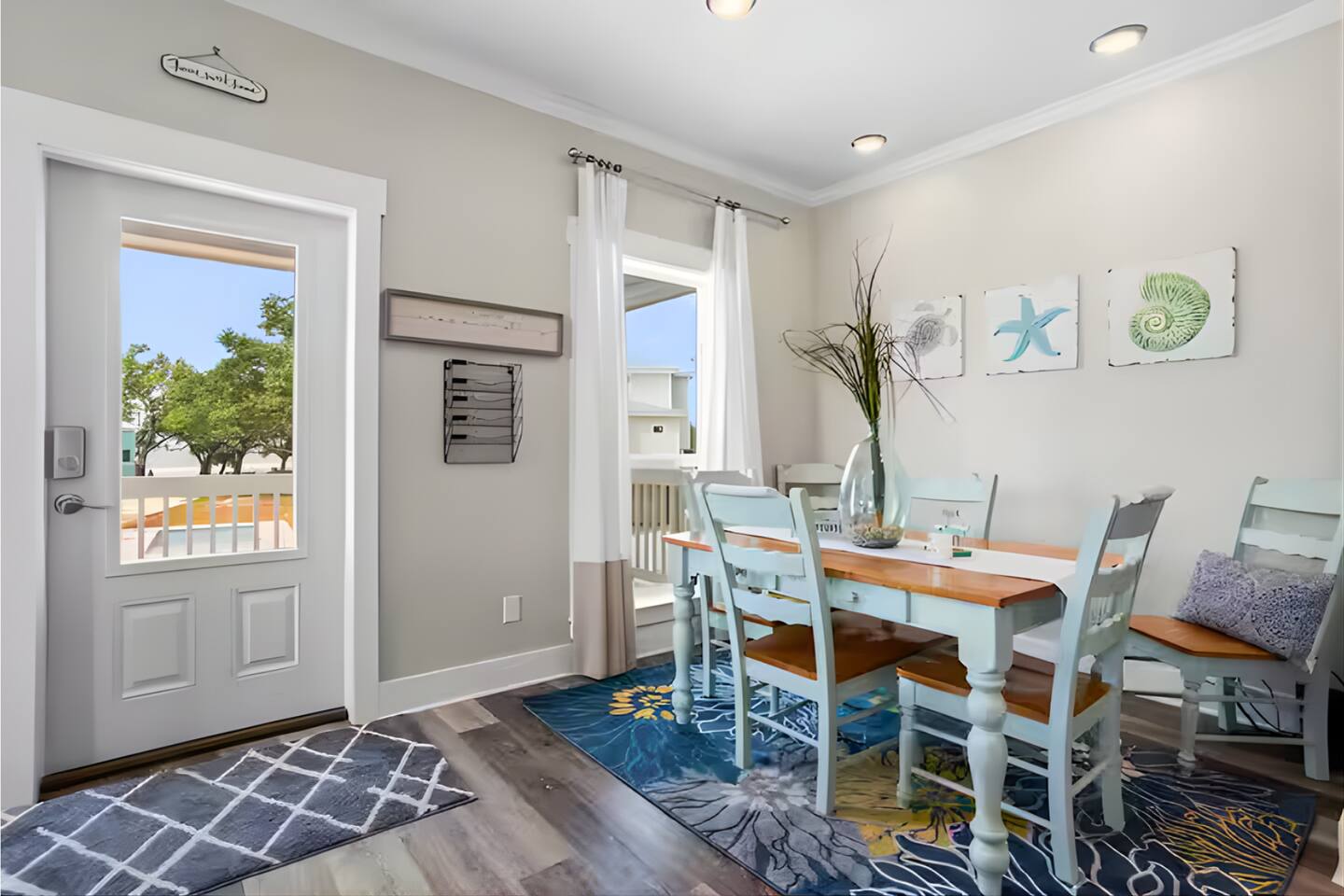 5-Star difference, Ocean view! Walk to the beach!
