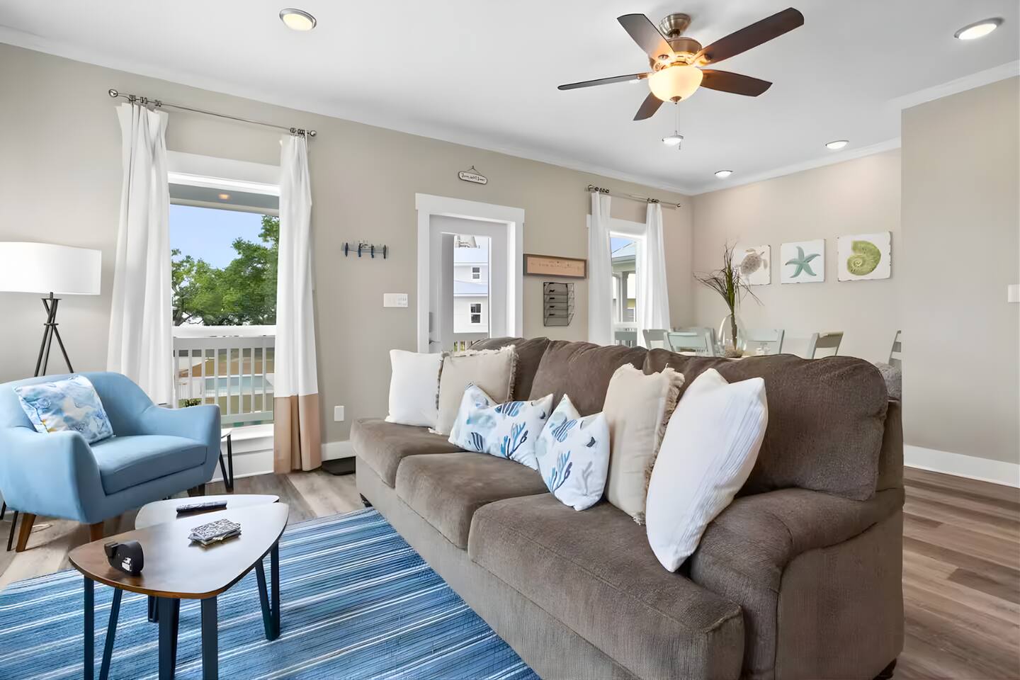5-Star difference, Ocean view! Walk to the beach!