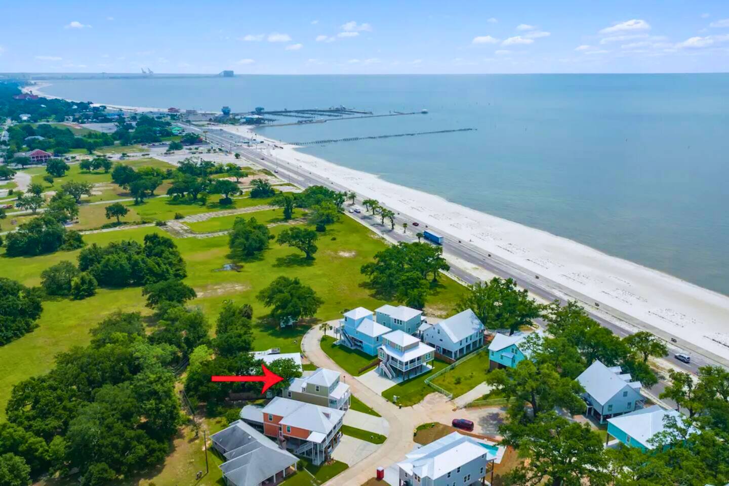 5-Star difference, Ocean view! Walk to the beach!