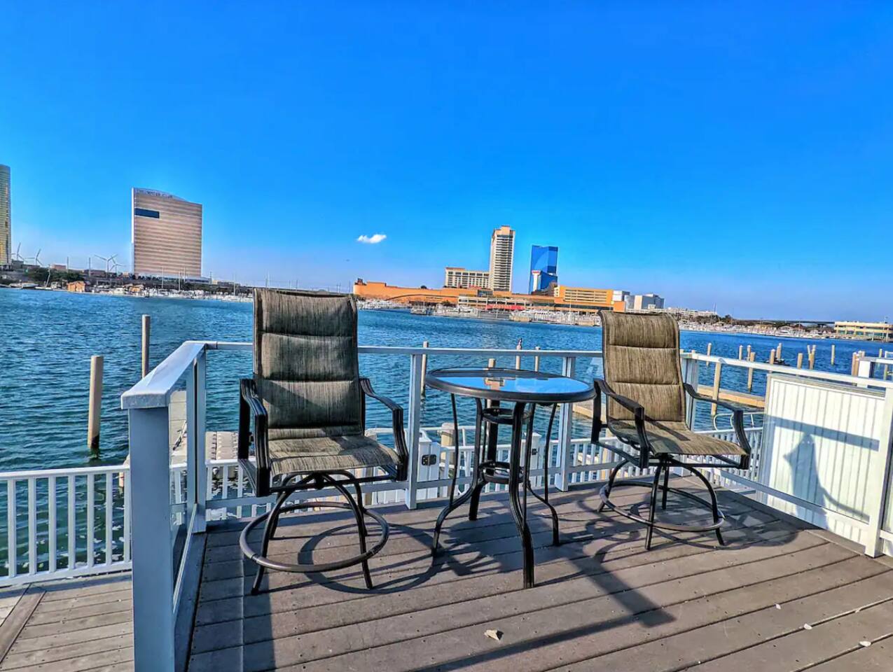 Bayfront AC-Insane Views! Luxury Escape on the Bay