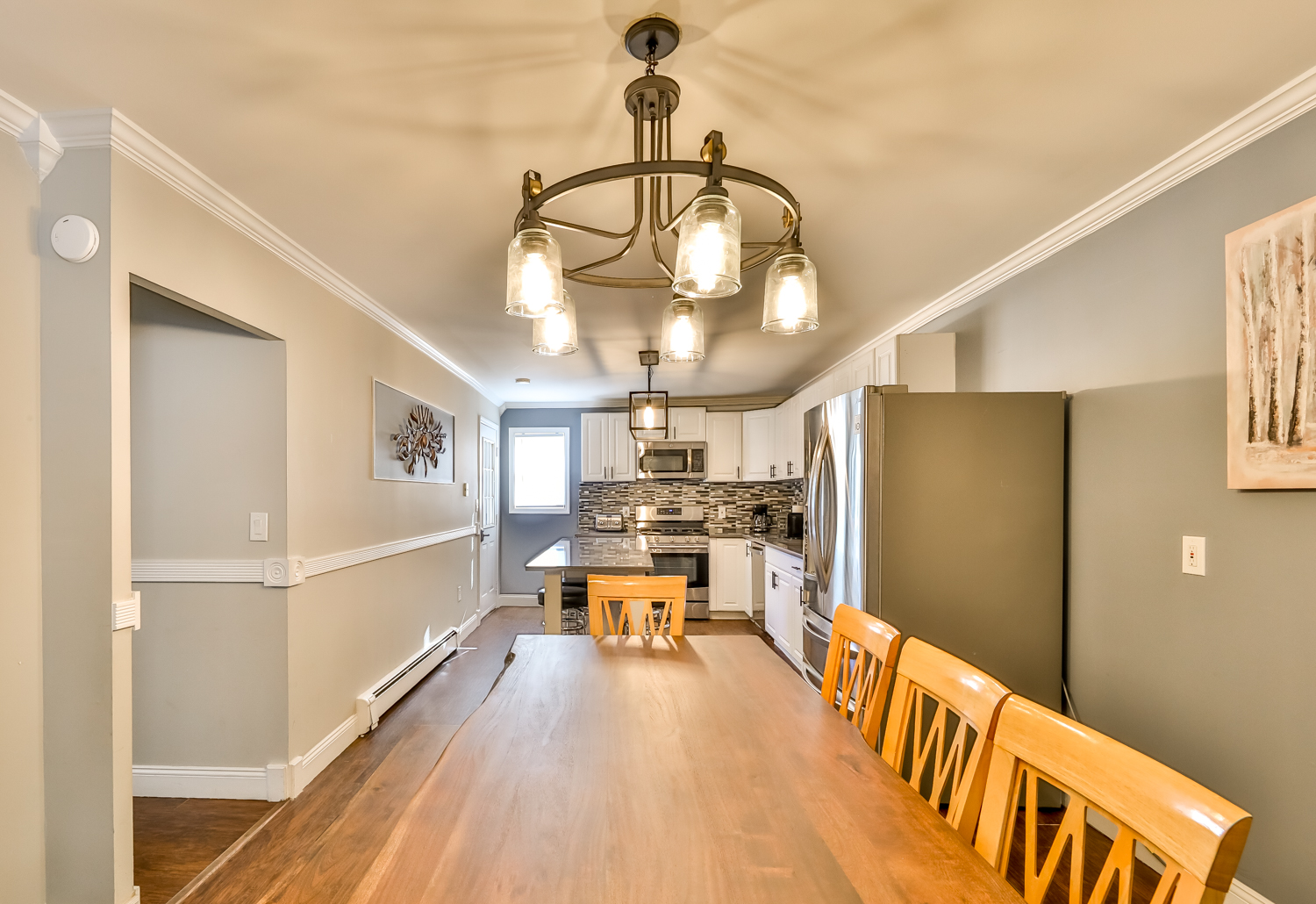 3Br Suite /w Gameroom Across from Hunter