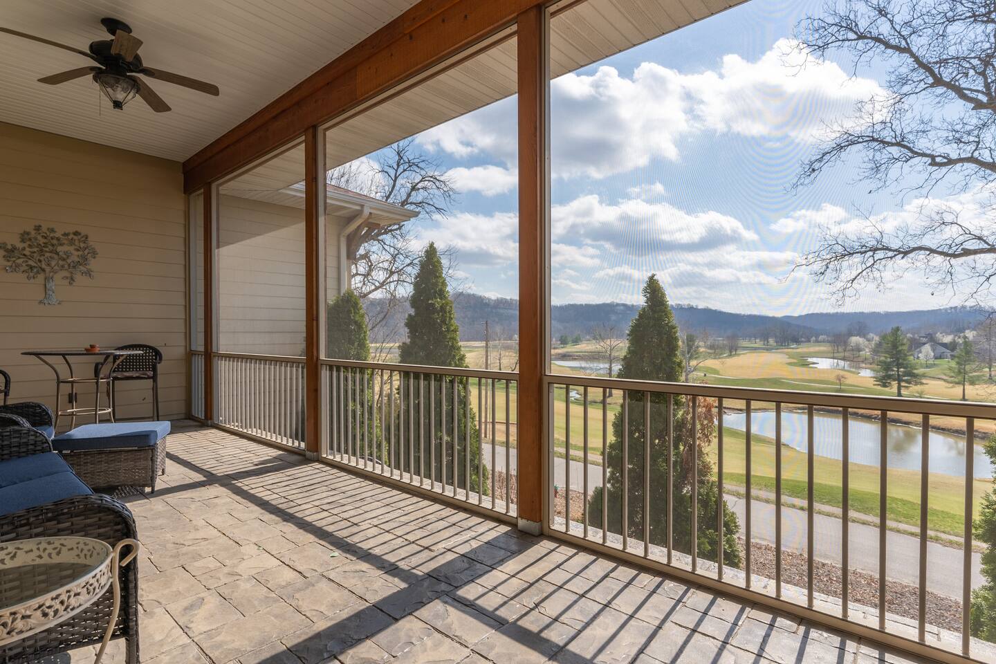 Osage National Golf Resort Villa 1 overlooking #9