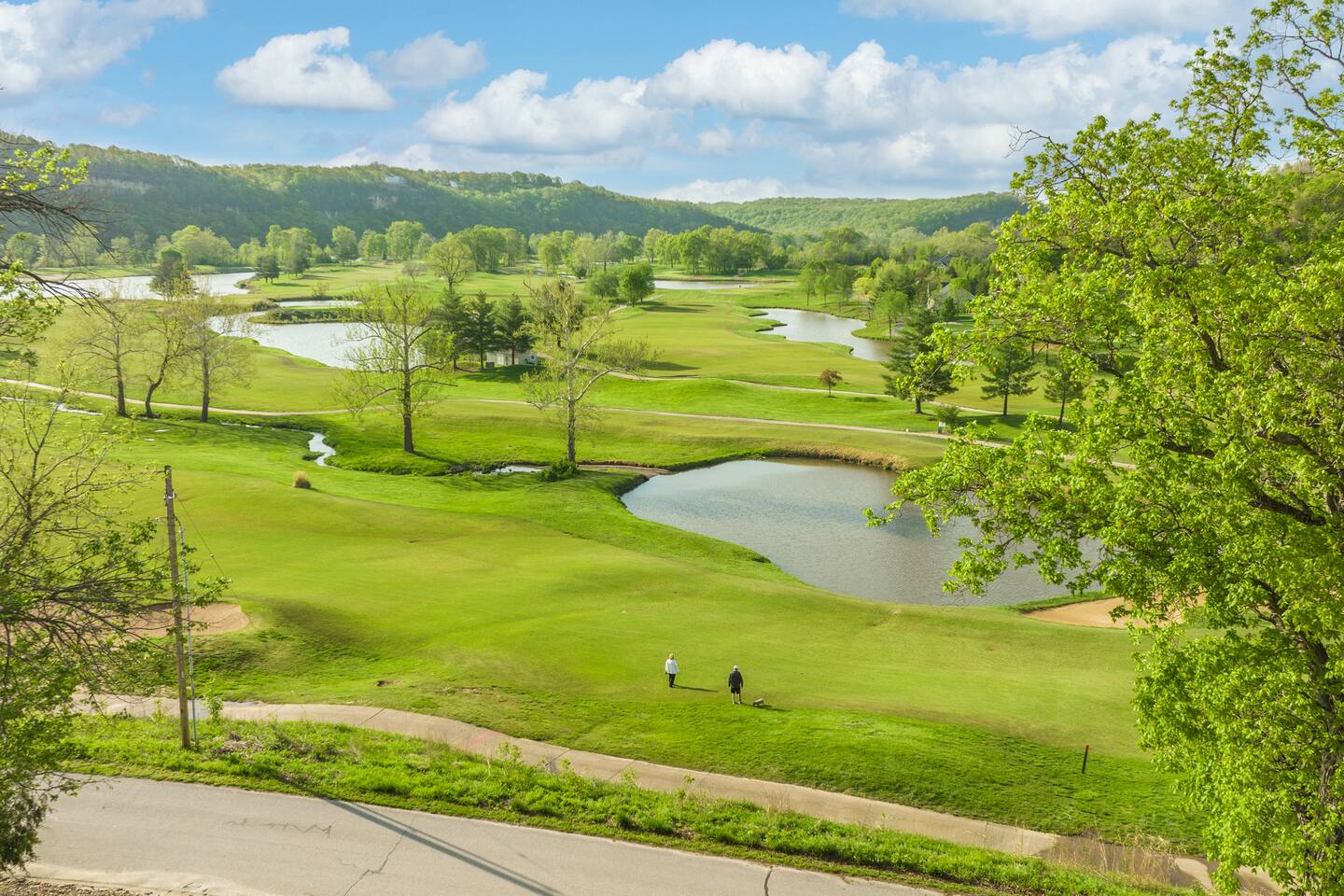 Osage National Golf Resort Villa 1 overlooking #9