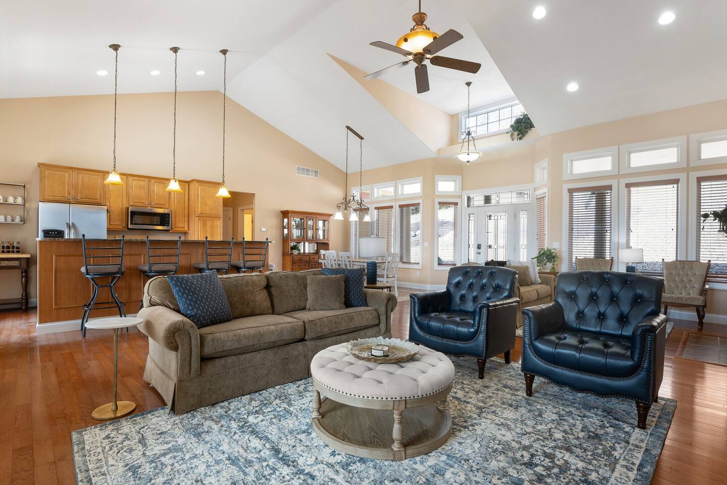 Osage National Golf Resort Villa 1 overlooking #9 — Lake Ozark — vacation rental