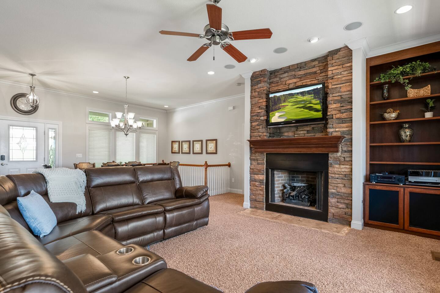5 min from the Lake-Stay&Play-Shared Pool-Bar — Lake Ozark — vacation rental