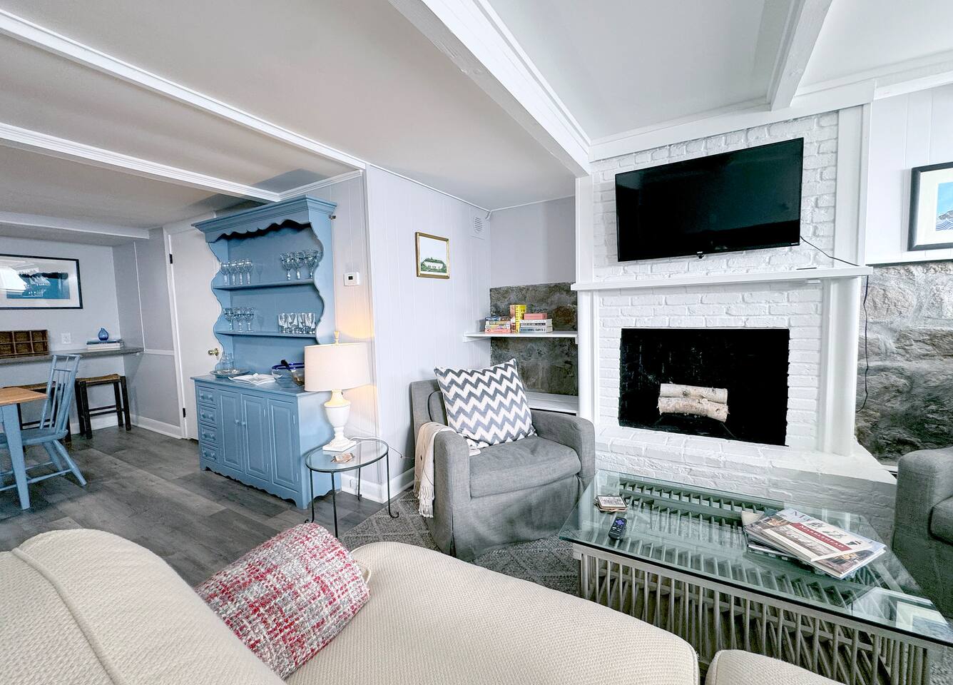 1-Bed, Old Town MHD, Walkable to Harbor, Shopping