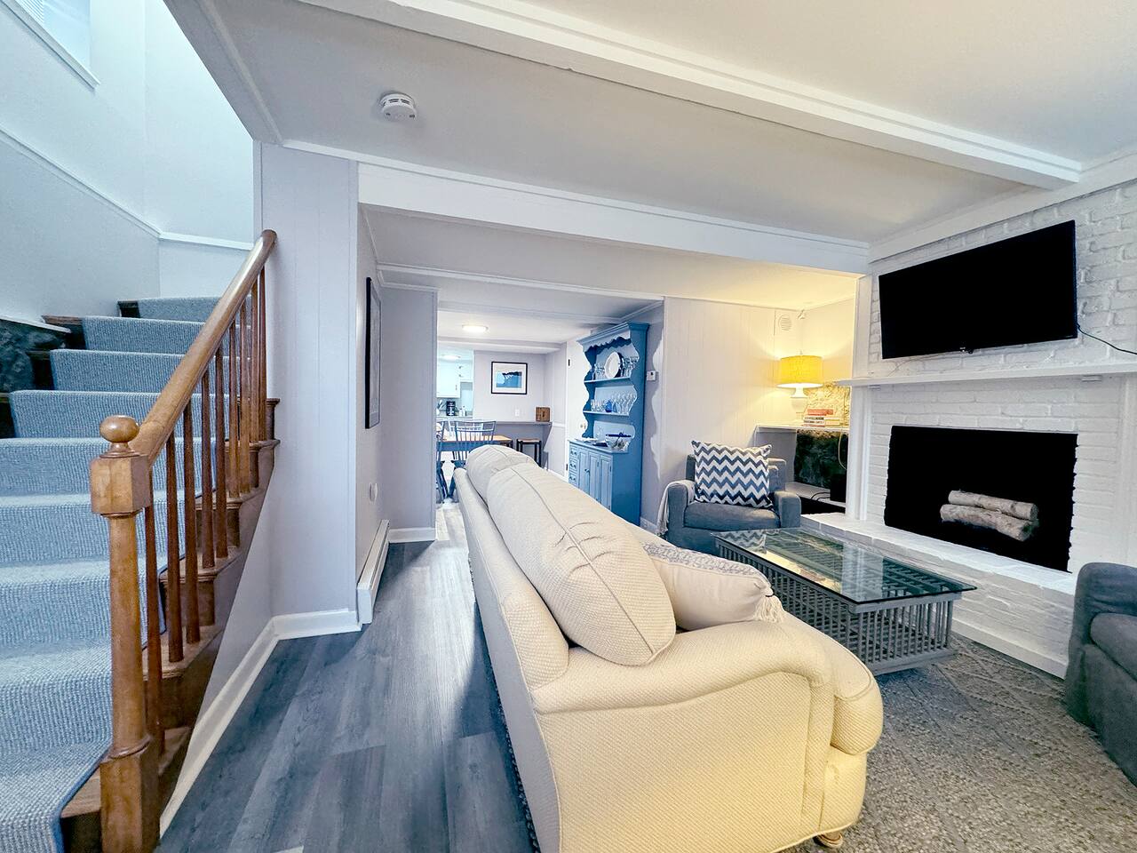 1-Bed, Old Town MHD, Walkable to Harbor, Shopping