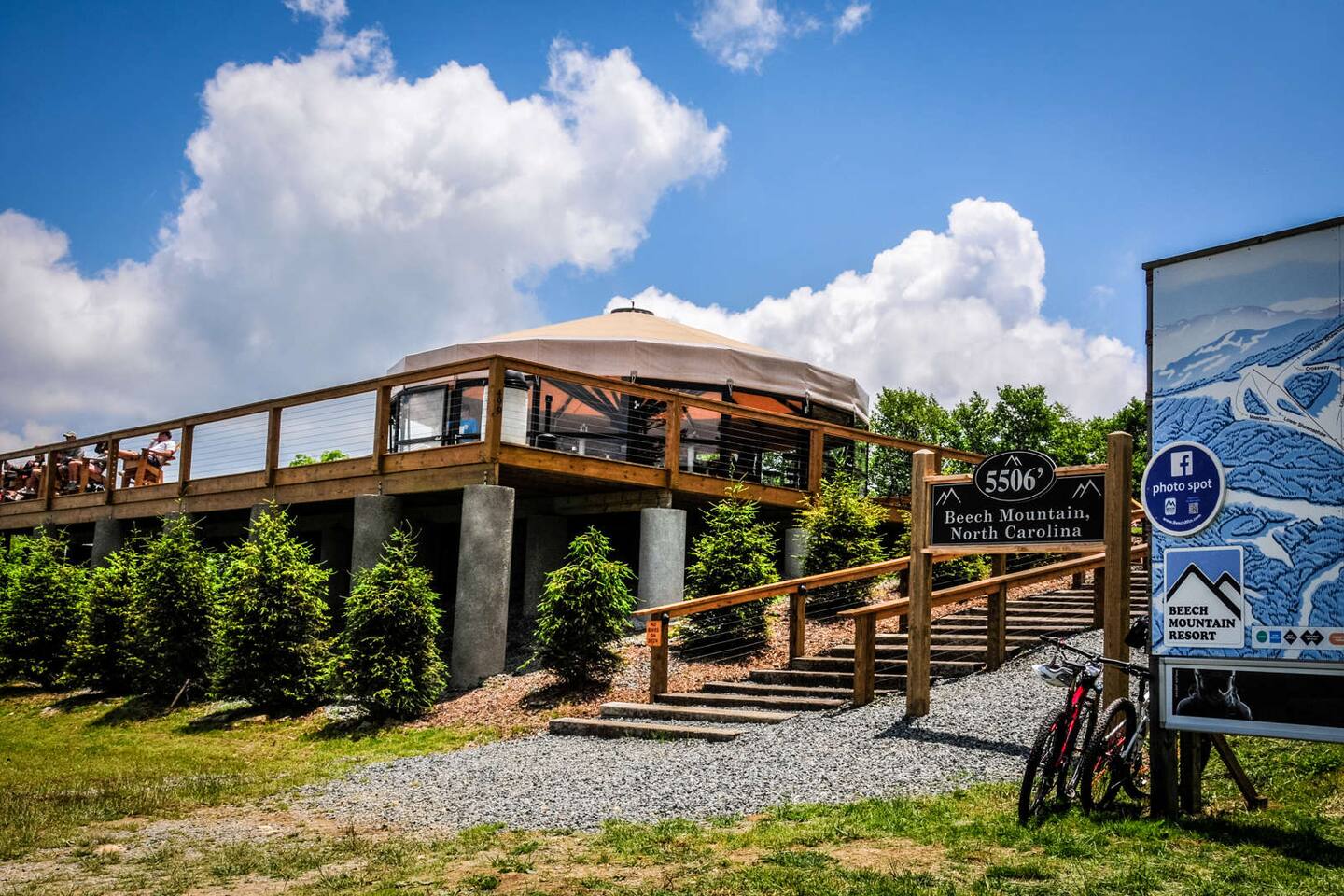 Hänsel and Gretel's Hideaway End Unit Parking! — Beech Mountain — vacation rental