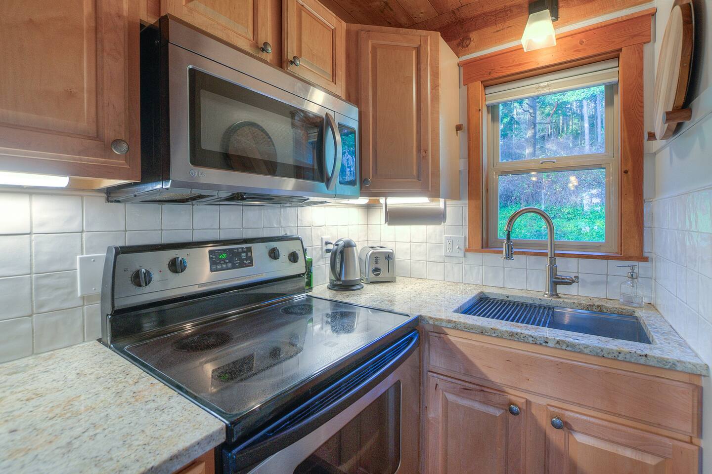 Cozy Cottage in the woods