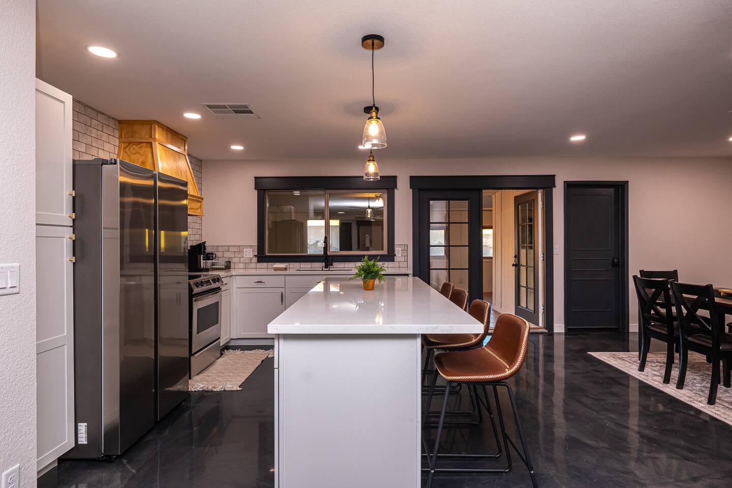 Modern Comfort | 3BD | 2BA | Game room | Sleeps 12