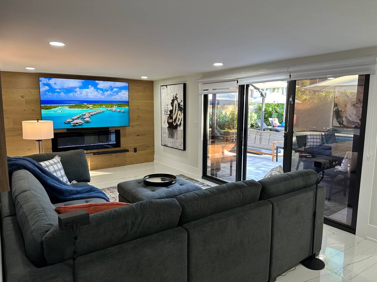 Luxe Oasis Near Beach and Downtown, Heated Pool