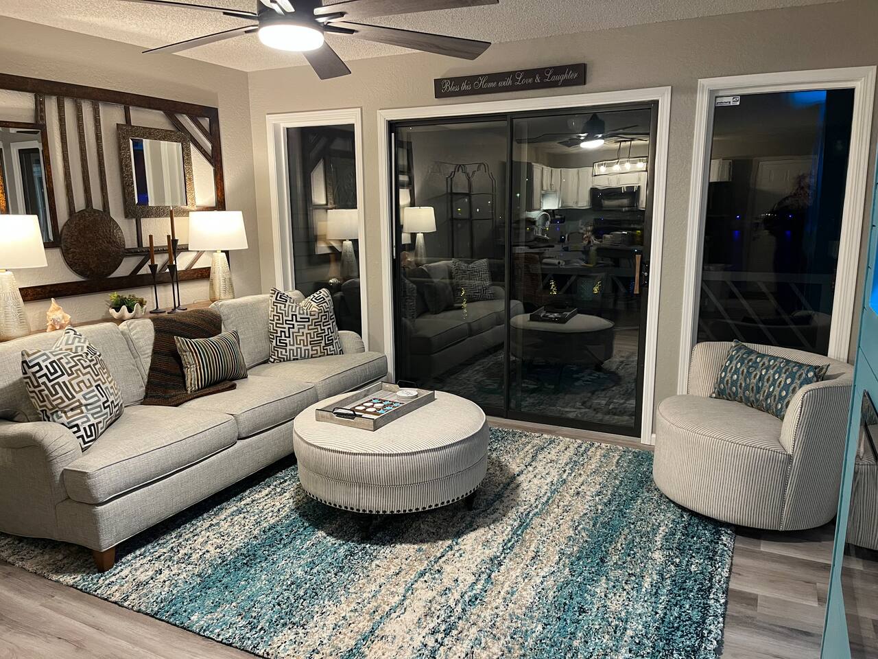 5 Star Condo* No Stairs*Fireplace*Cvd Patio
