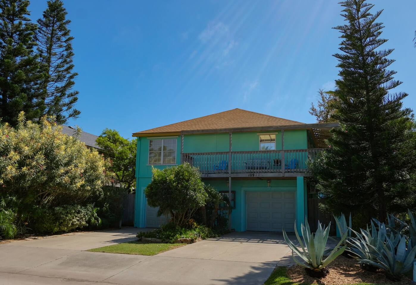 Enchanting Private Oasis w/ Heated Pool & Hot Tub