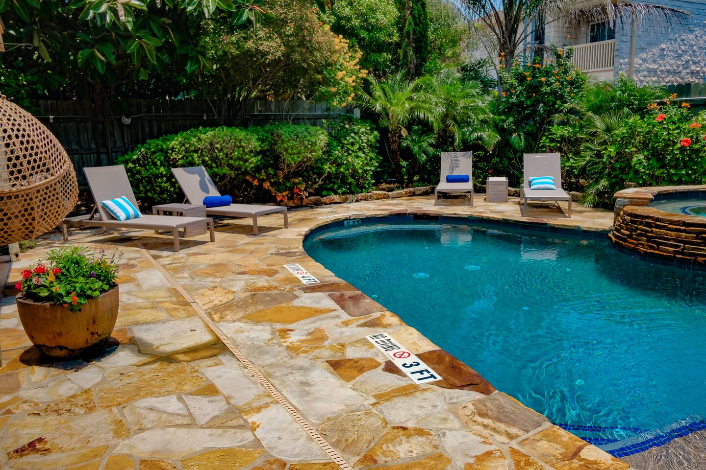 Enchanting Private Oasis w/ Heated Pool & Hot Tub