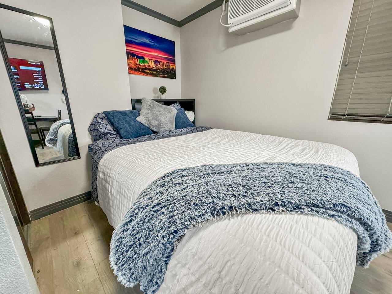 New Condo: Only Steps to Fremont — Las Vegas, NV — vacation rental