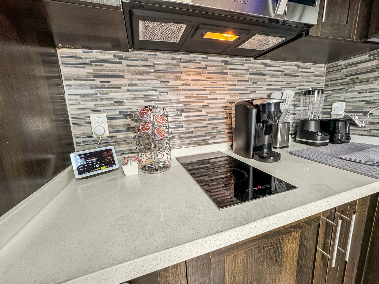 New Condo: Only Steps to Fremont