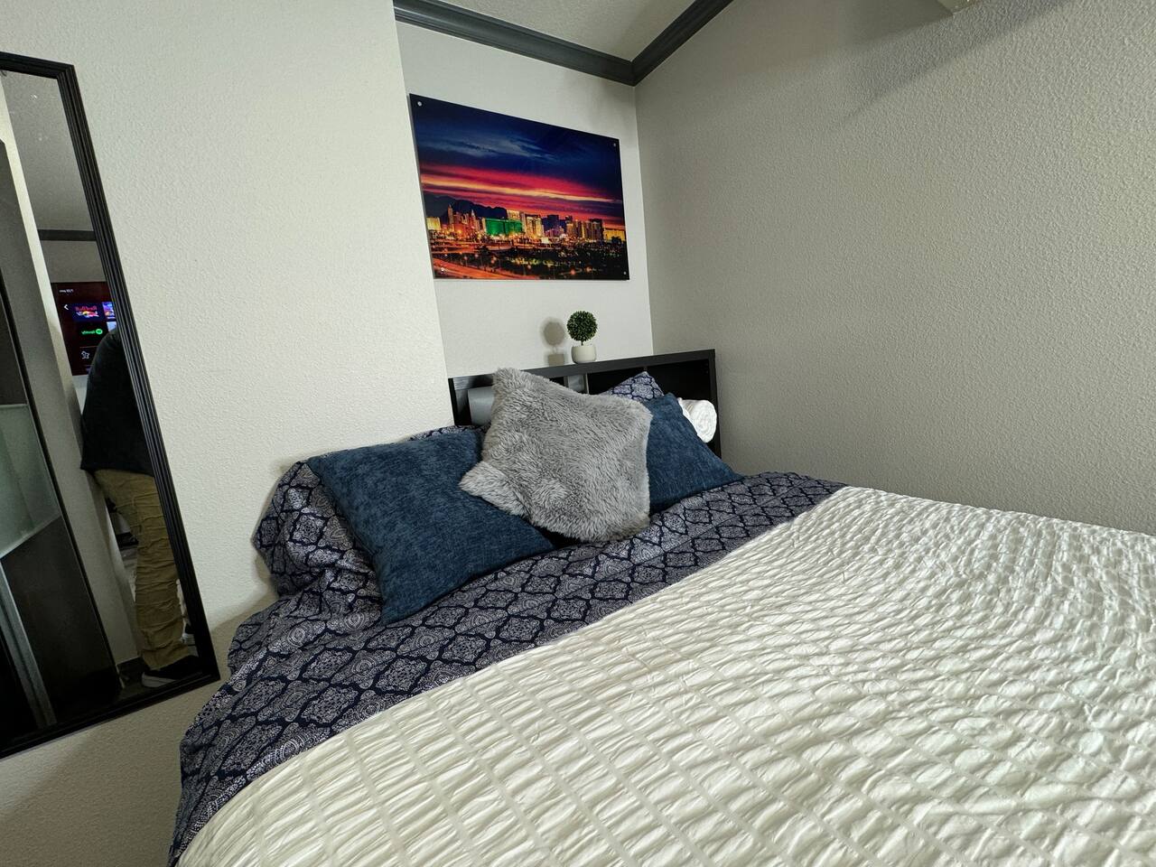 New Condo: Only Steps to Fremont
