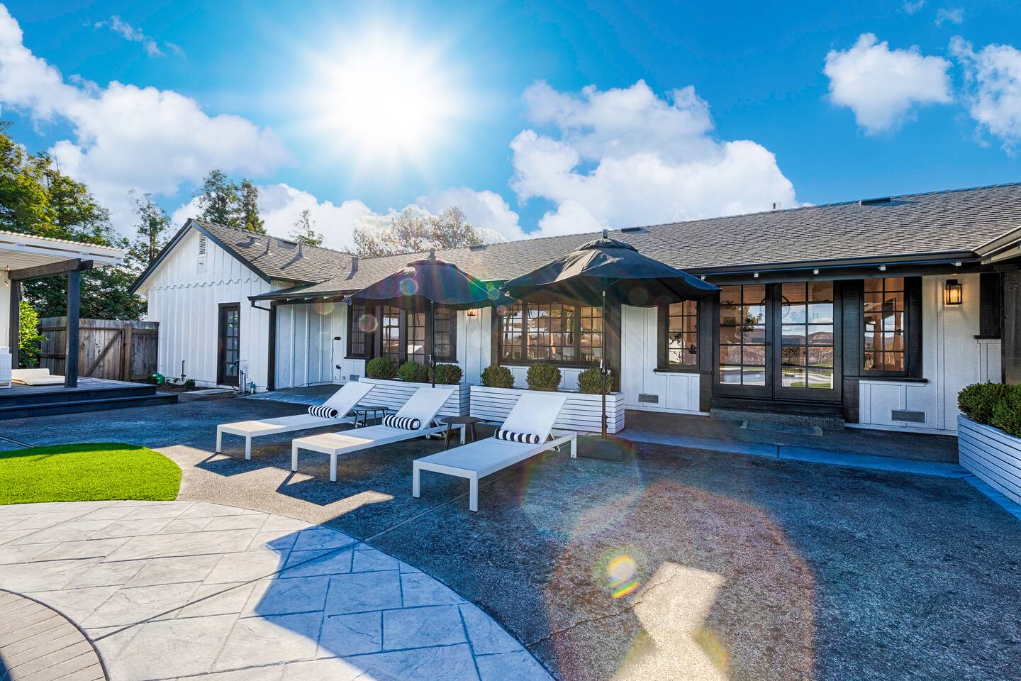 Modern Ranch House-swim|soak|pickleball|wineries