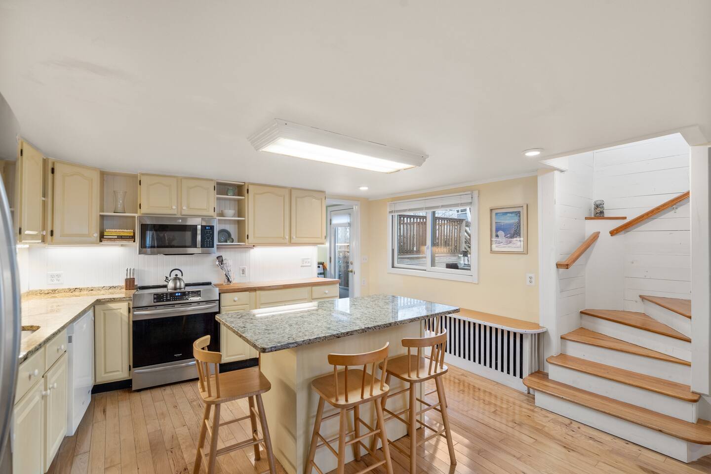 2BR/3 BA Harbor Home|Wake up to Ocean Views