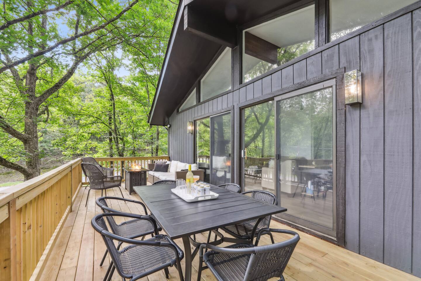 Luxury Chalet | Hot Tub | Firepits | By Waterparks