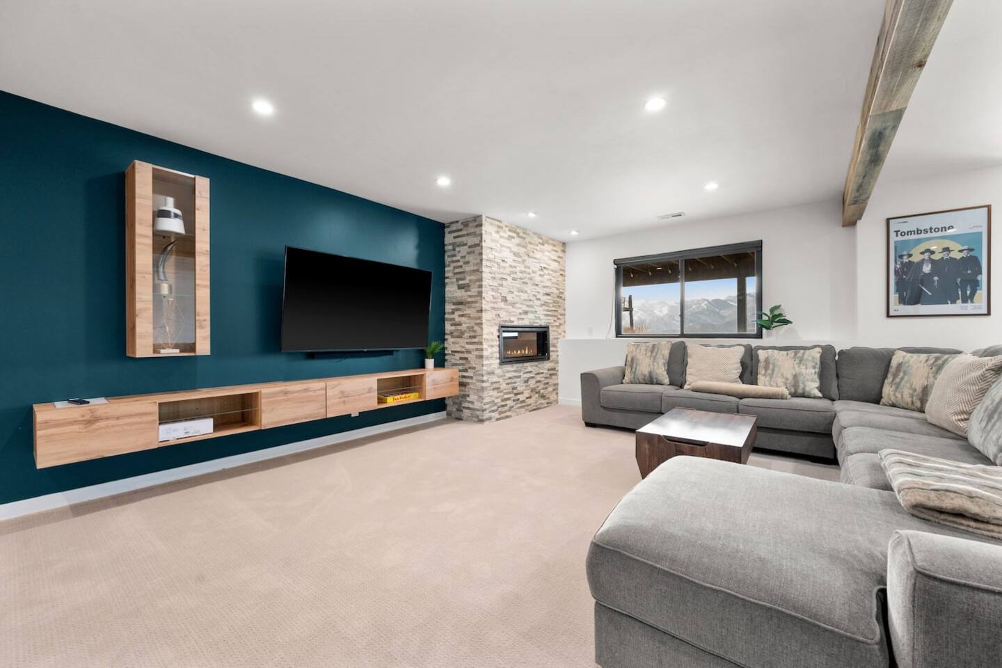 Mountain Retreat w/ Hot Tub & 10 Min to Ski Resort