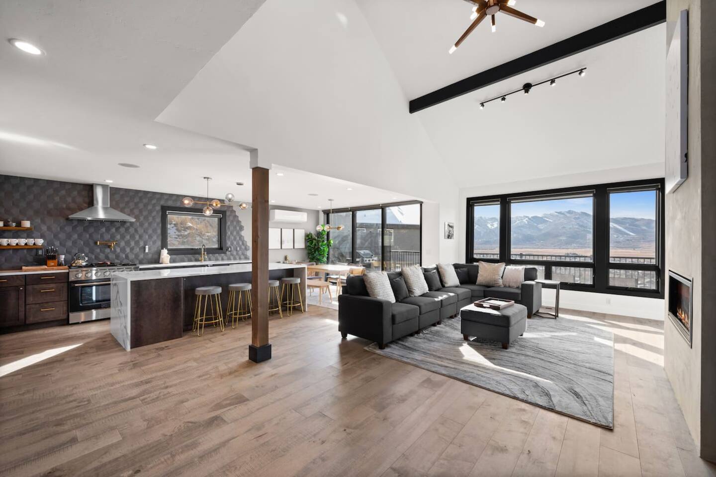 Mountain Retreat w/ Hot Tub & 10 Min to Ski Resort — Park City, UT — vacation rental
