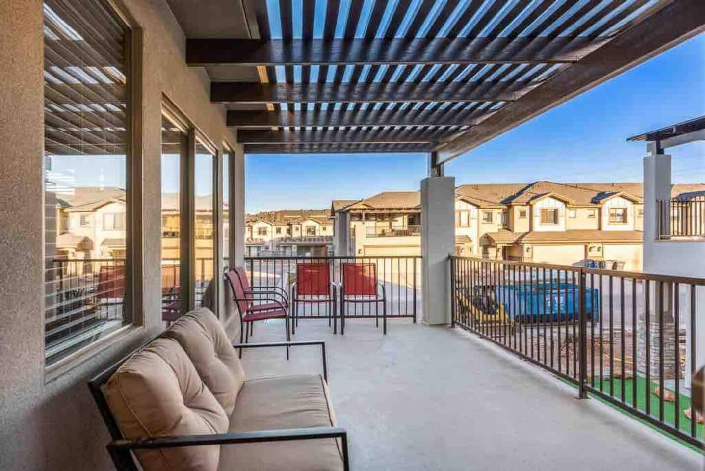 Spacious Villa with Lazy River, Pool & Hot Tub