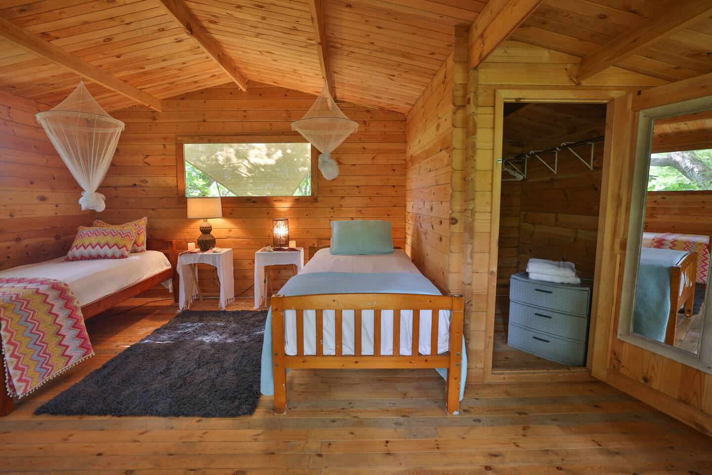 Majestic Paradise Cabin