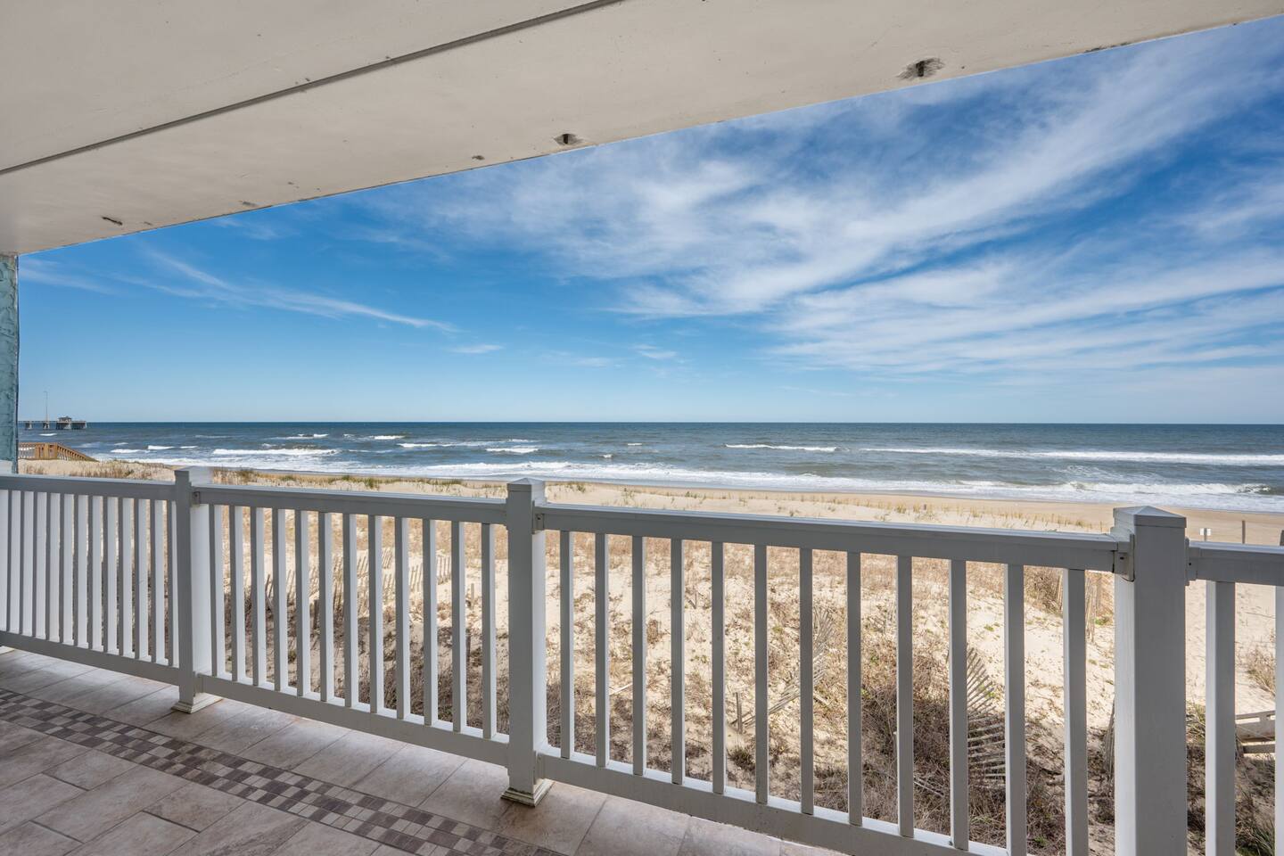 Saltwater Paradise (PierView #106)