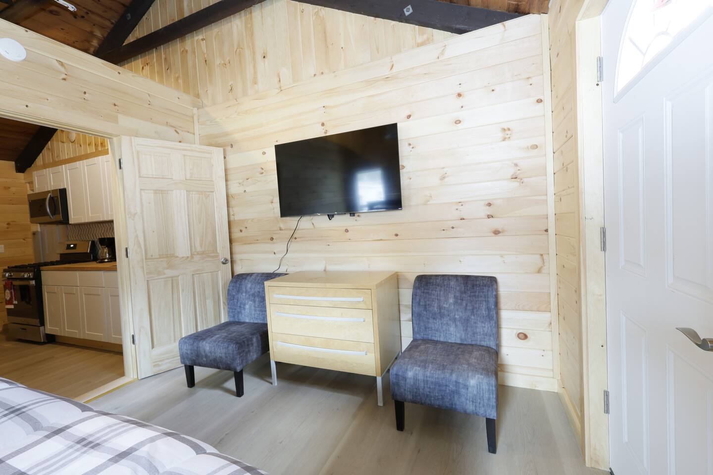 Beautiful Lodge Suite, Center of Hunter Mt 13