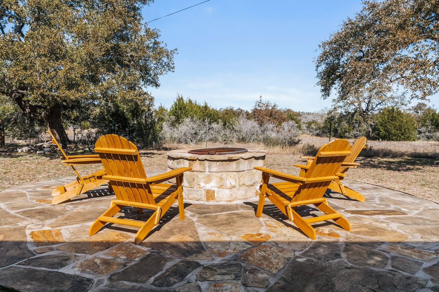 Hot Tub, Fire Pit, Casita on 5-acre Retreat!