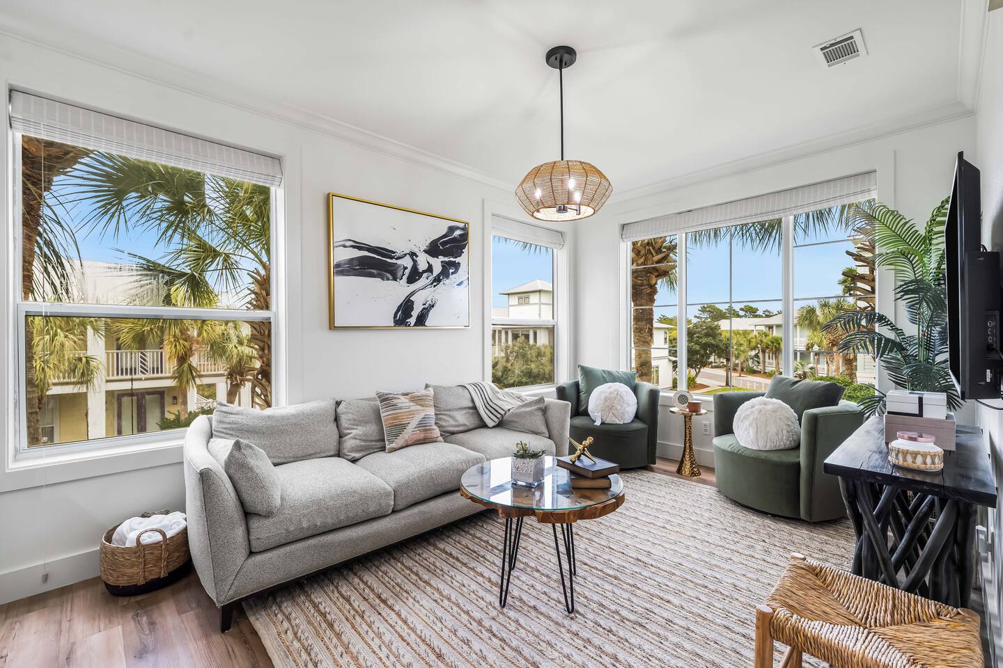 Big Blue Crab | Sleeps 20 | 4 King ensuites | 7BR