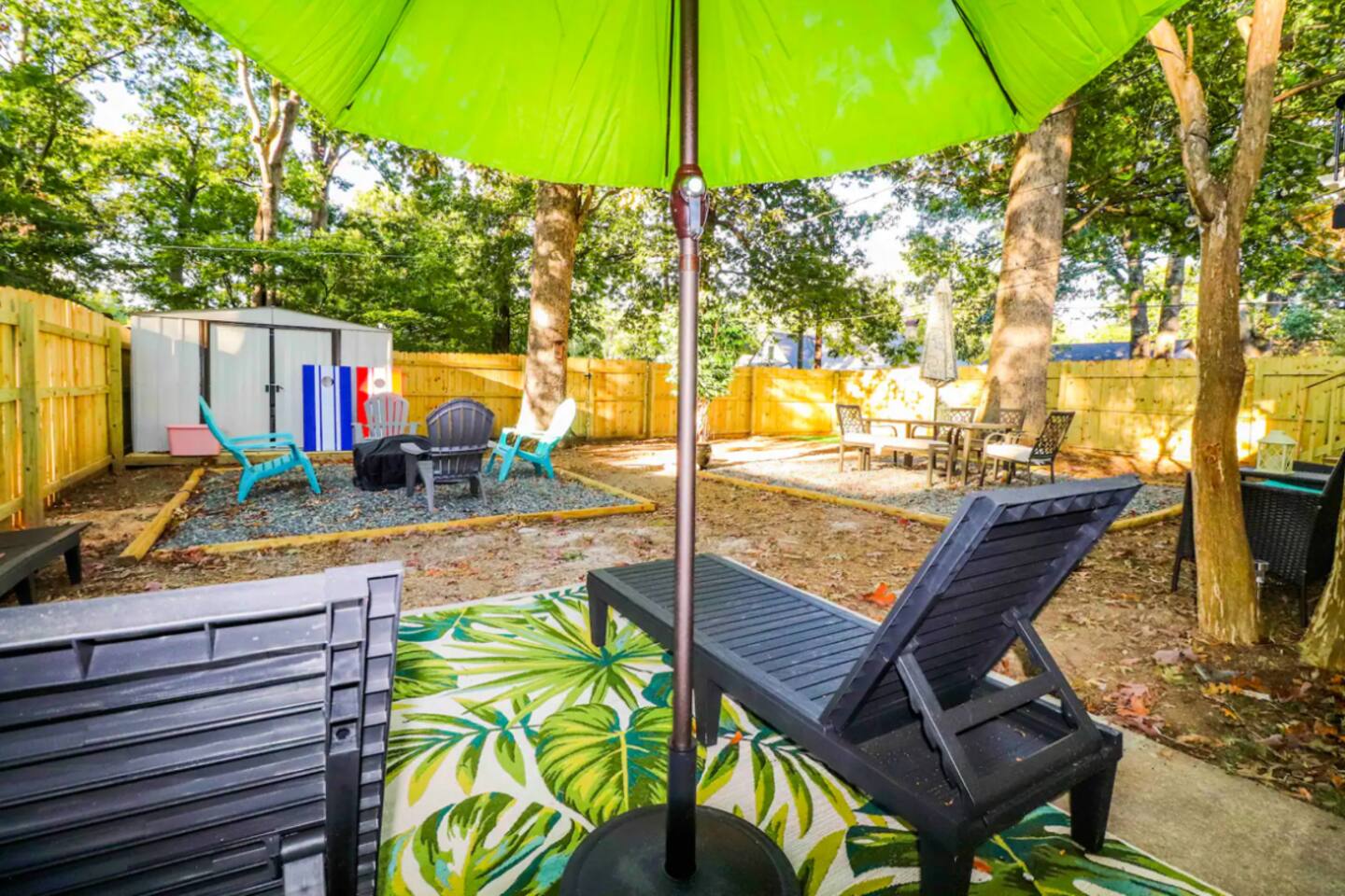 Close to Coliseum & Aquatic Center; Fun Hangout!