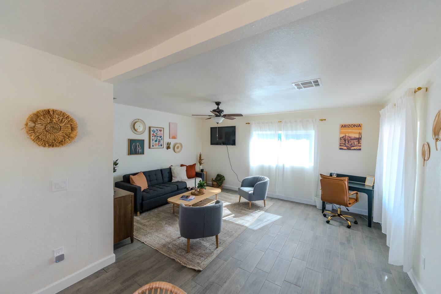 Escape to Phoenix:Stylish 2BR w/ Parking +Laundry! — Phoenix, AZ — vacation rental