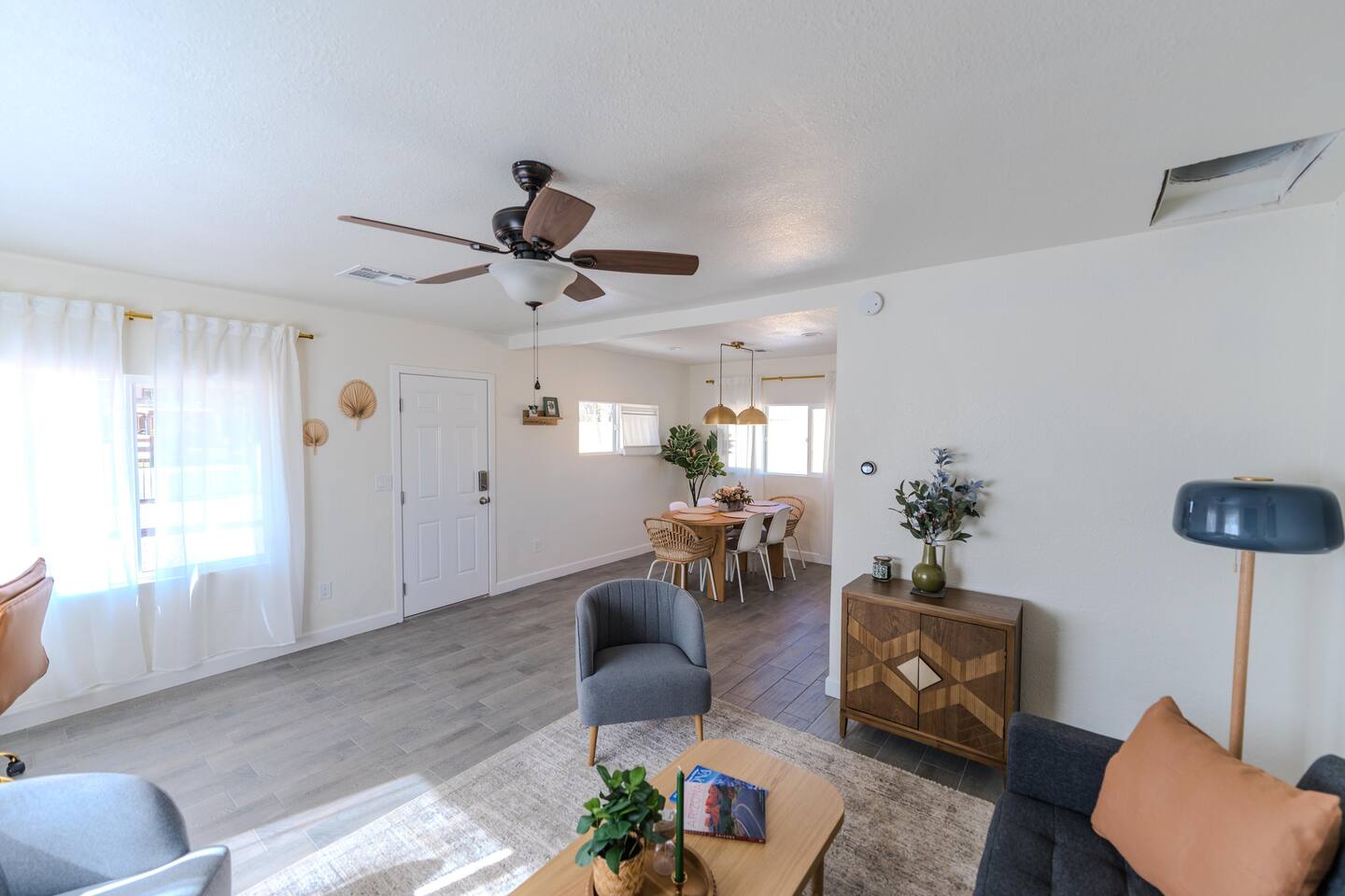 Escape to Phoenix:Stylish 2BR w/ Parking +Laundry!